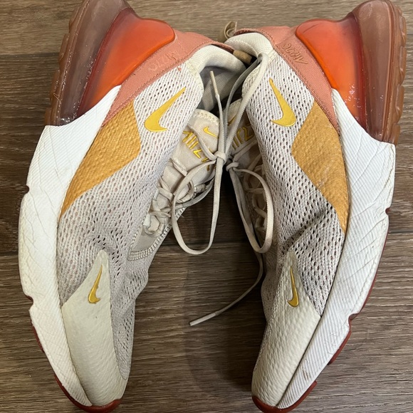 Nike Air Max 270 W Light Cream - Picture 3 of 10